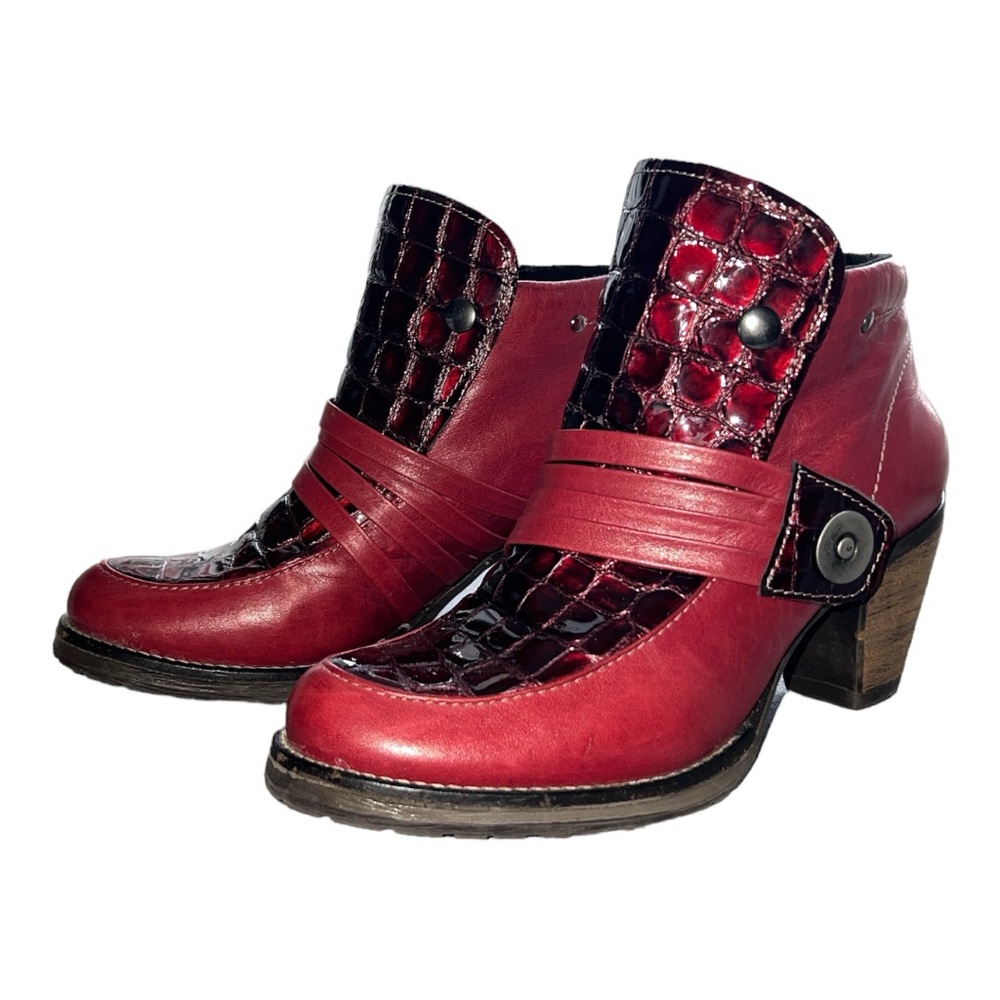 DROMEDARIS | Funky Leather Stacked Heel Booties size EU37